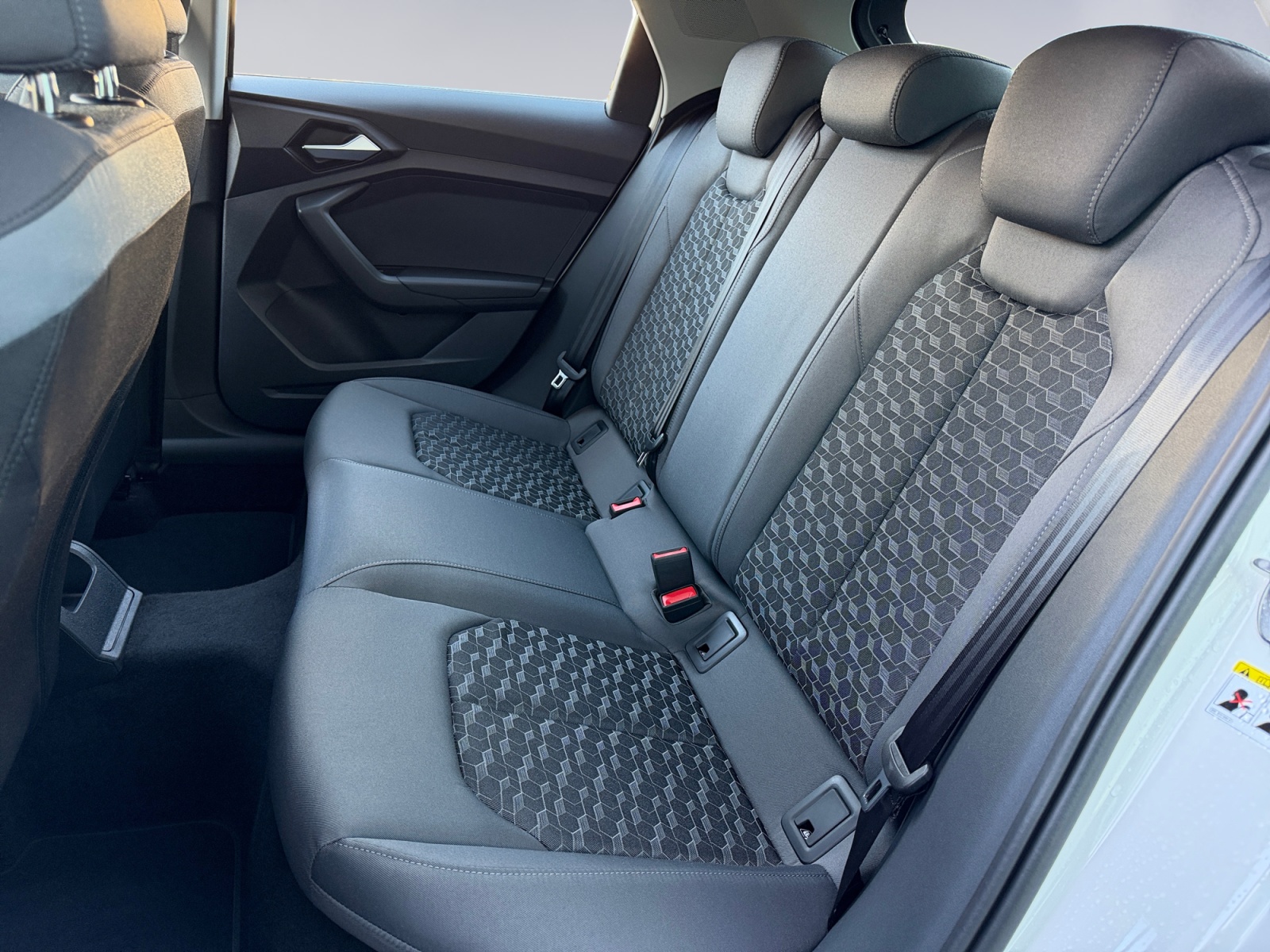 AUDI A1 Sportback 30 TFSI Attraction S-tronic-image-10