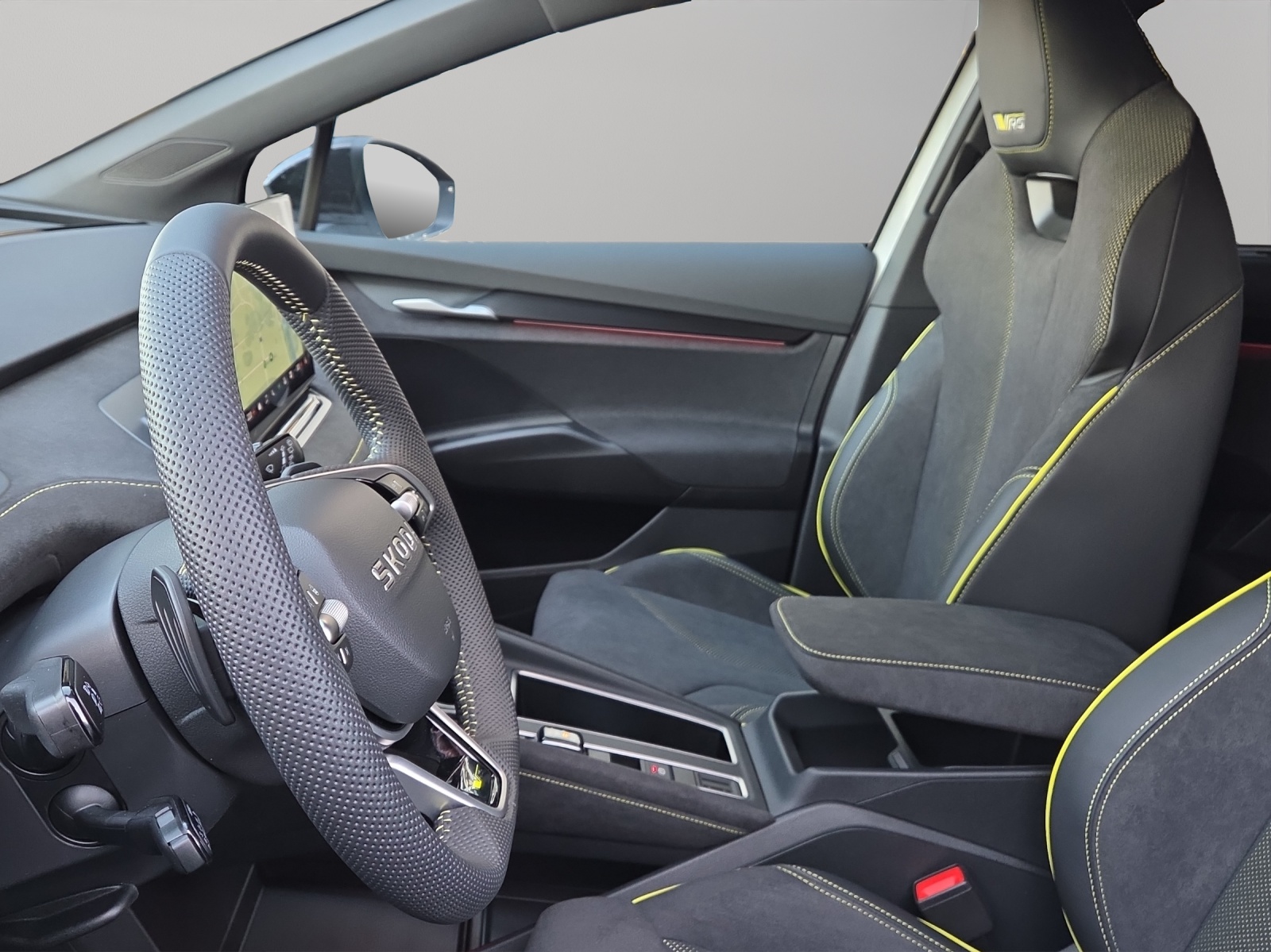 SKODA Enyaq 4x4 RS-image-5