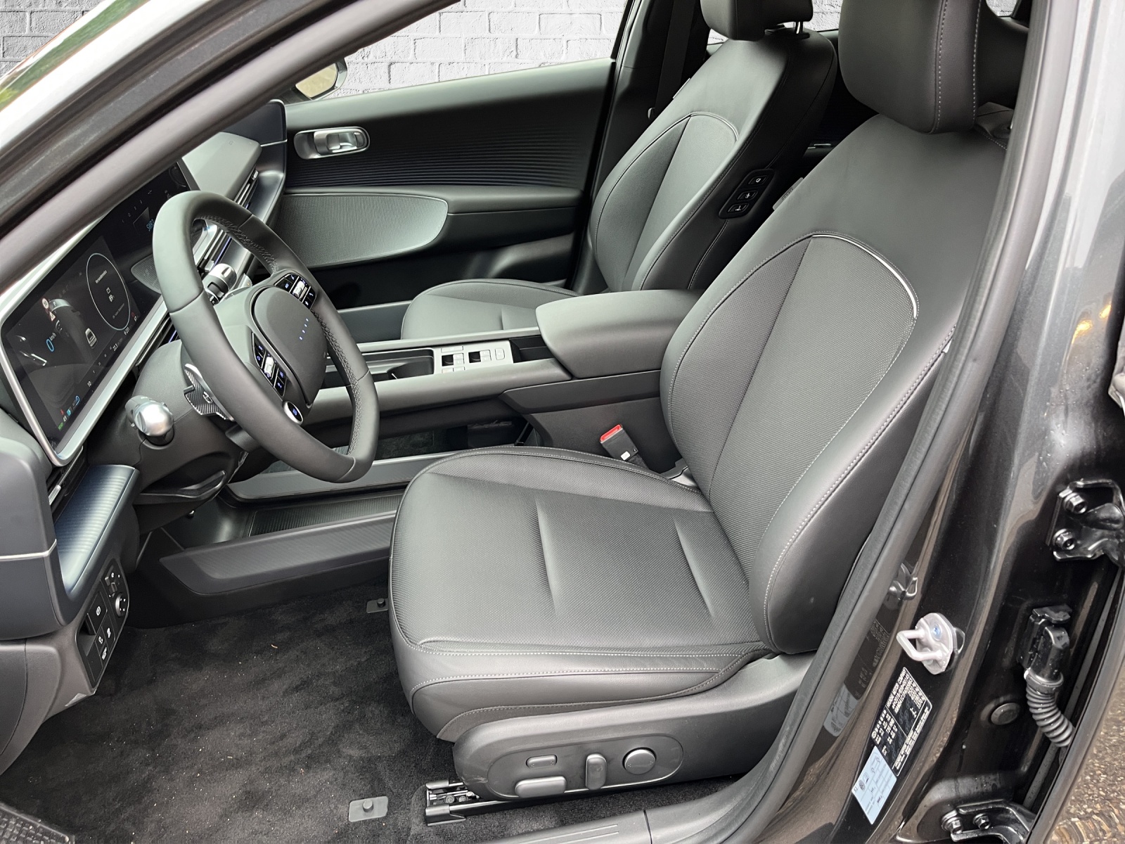 HYUNDAI Ioniq 6 77kWh Vertex 4WD-image-8