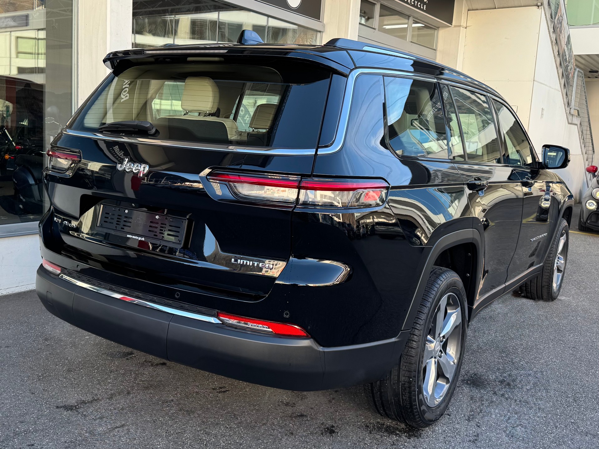 JEEP Grand Cherokee 3.6l V6 Limited 4x4 7-Plätzer-image-4