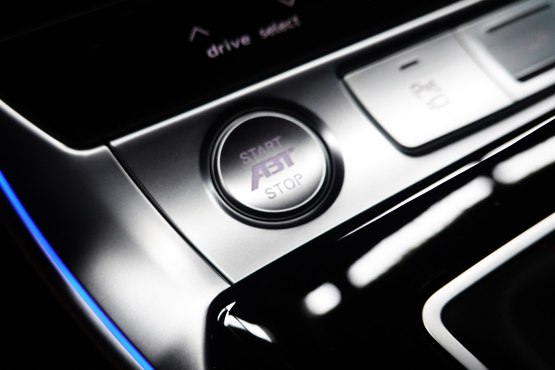 AUDI RS6 AVANT 4.0 TFSI V8 QUATTRO 800 JOHANN ABT SIGNATURE EDITION 51/64-image-36