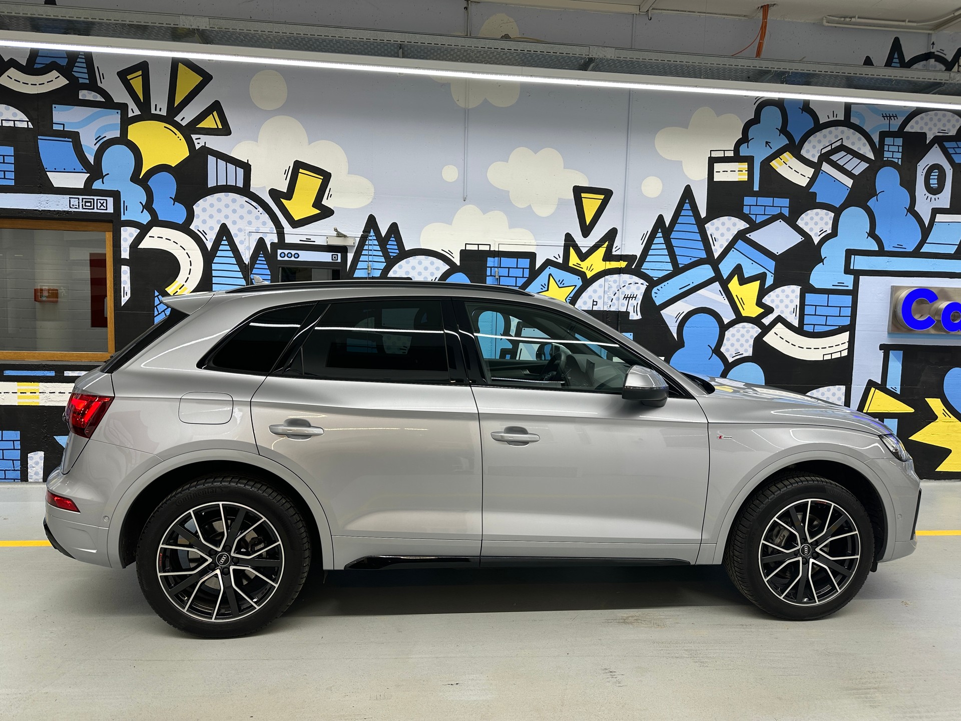 AUDI Q5 50 TFSI e PHEV S line quattro S-tronic-image-2