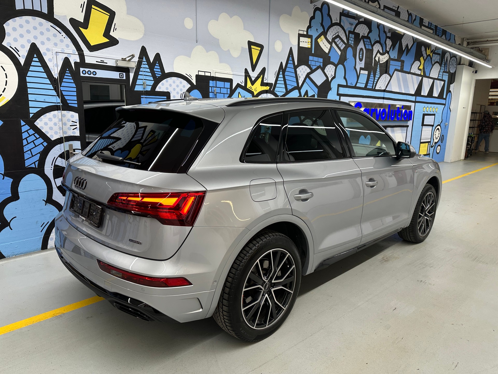 AUDI Q5 50 TFSI e PHEV S line quattro S-tronic-image-3