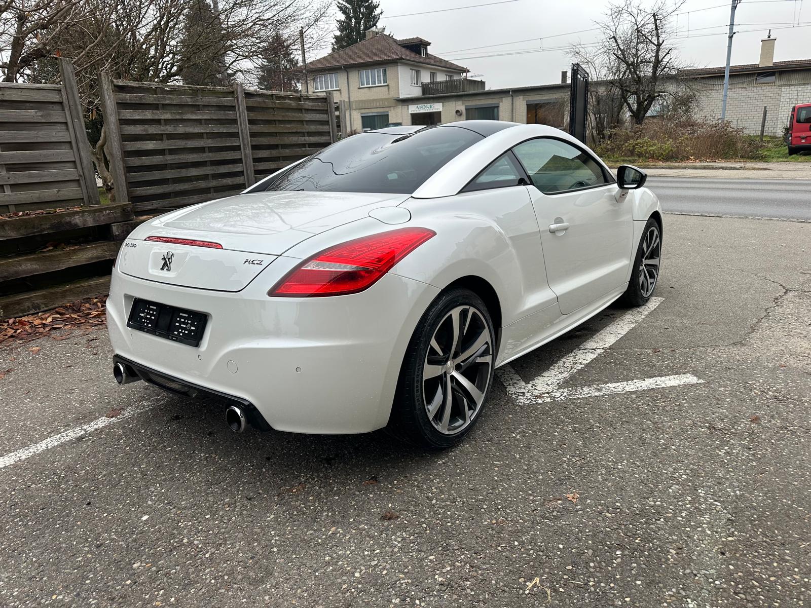 PEUGEOT RCZ 1.6 Turbo GT Line-image-2