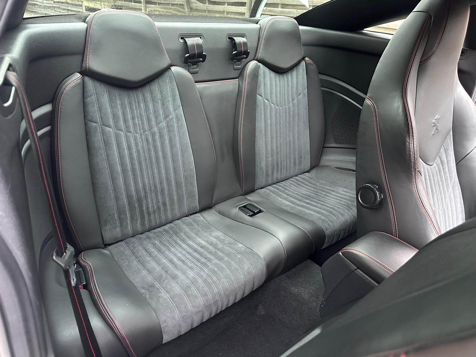 PEUGEOT RCZ 1.6 Turbo GT Line-image-10