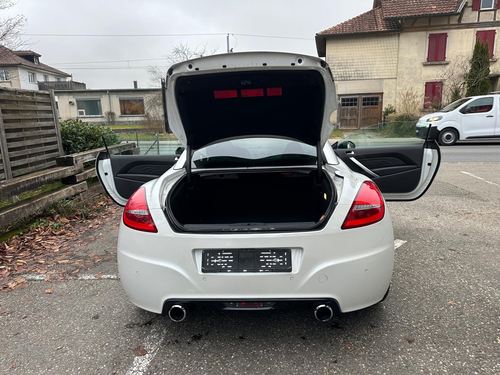 PEUGEOT RCZ 1.6 Turbo GT Line-image-6