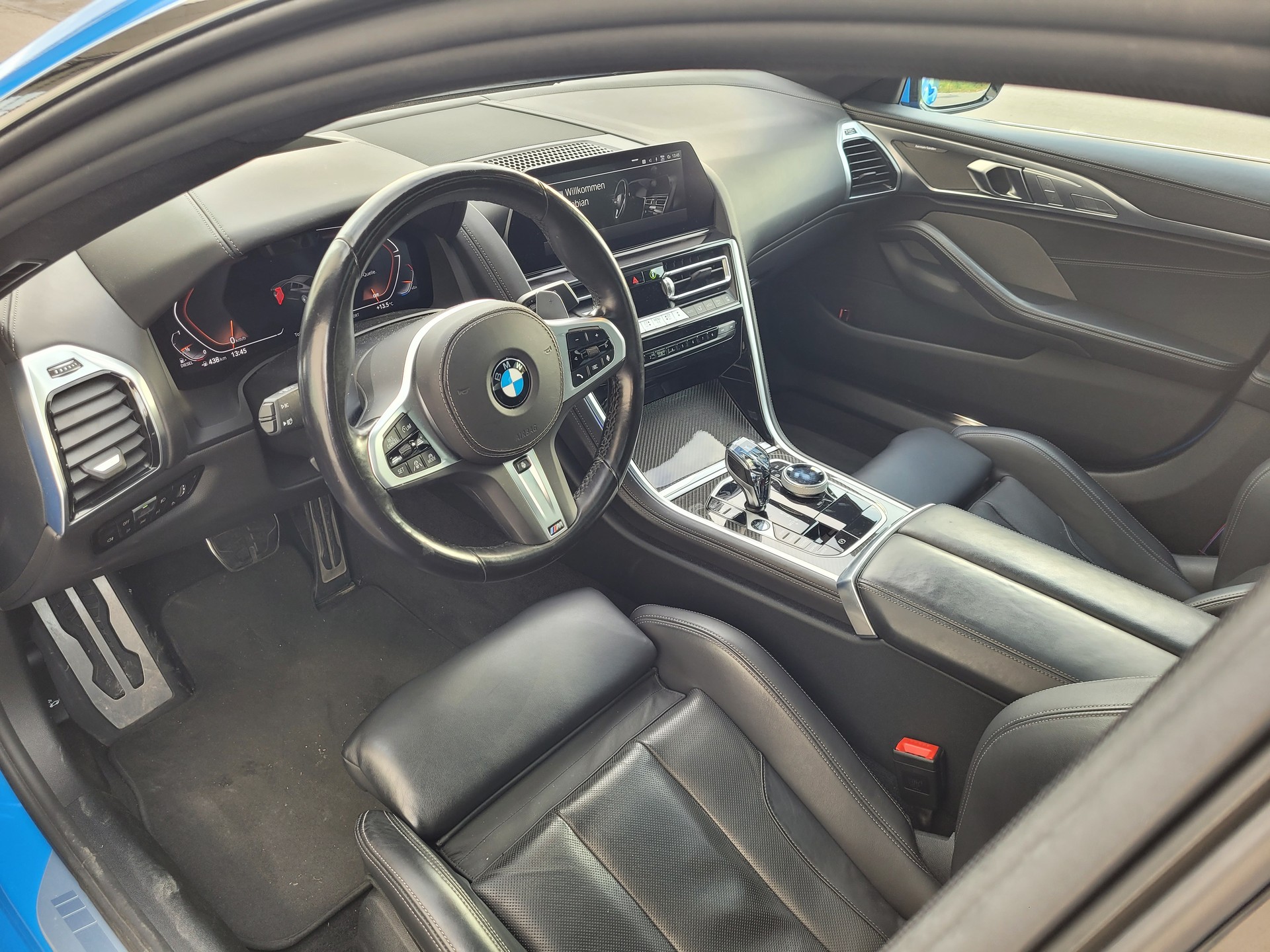 BMW 840d xDrive 48V M Sport Steptronic-image-5