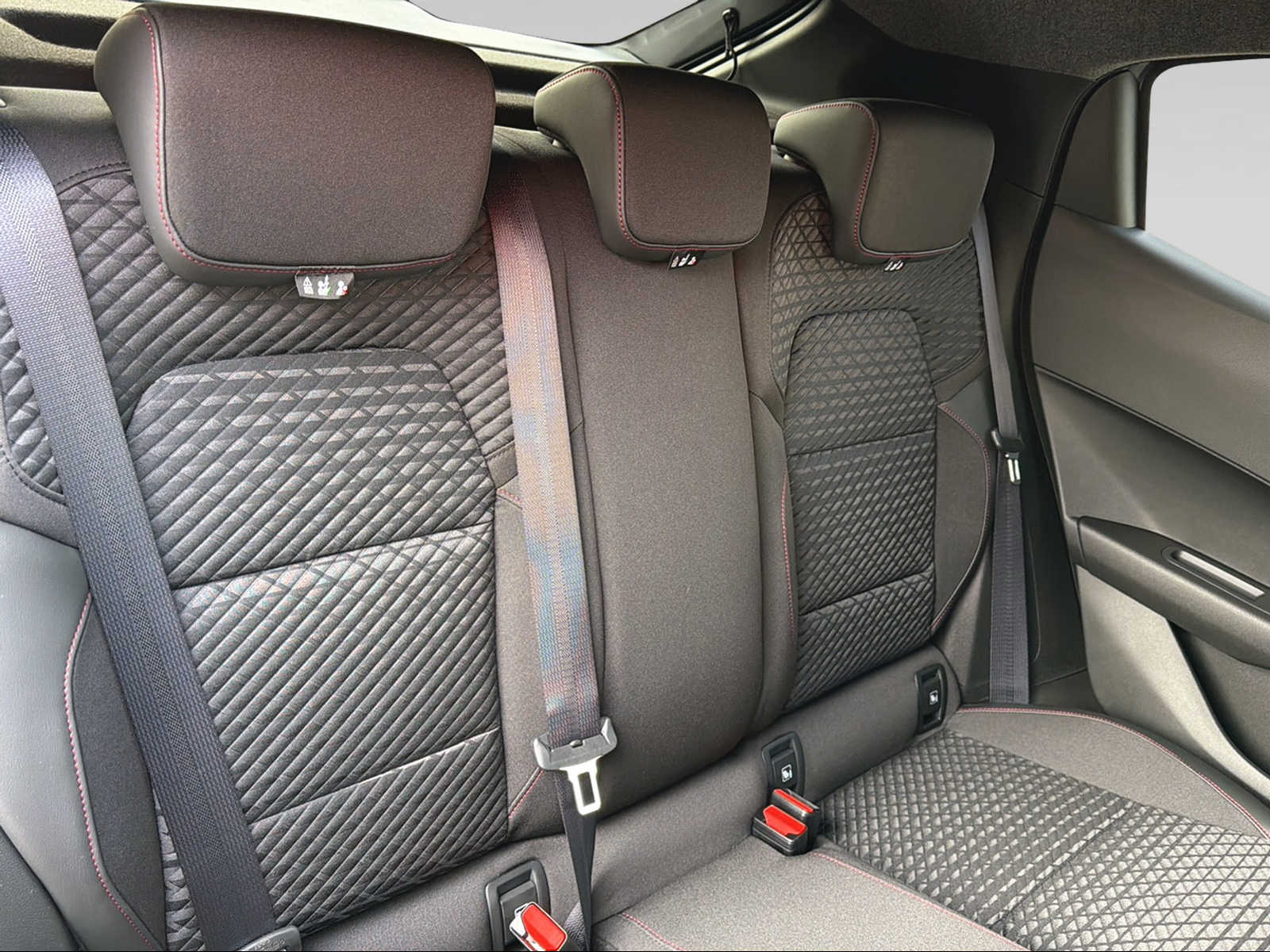 RENAULT CLIO E-TECH FULL HYBRID techno 160-image-12