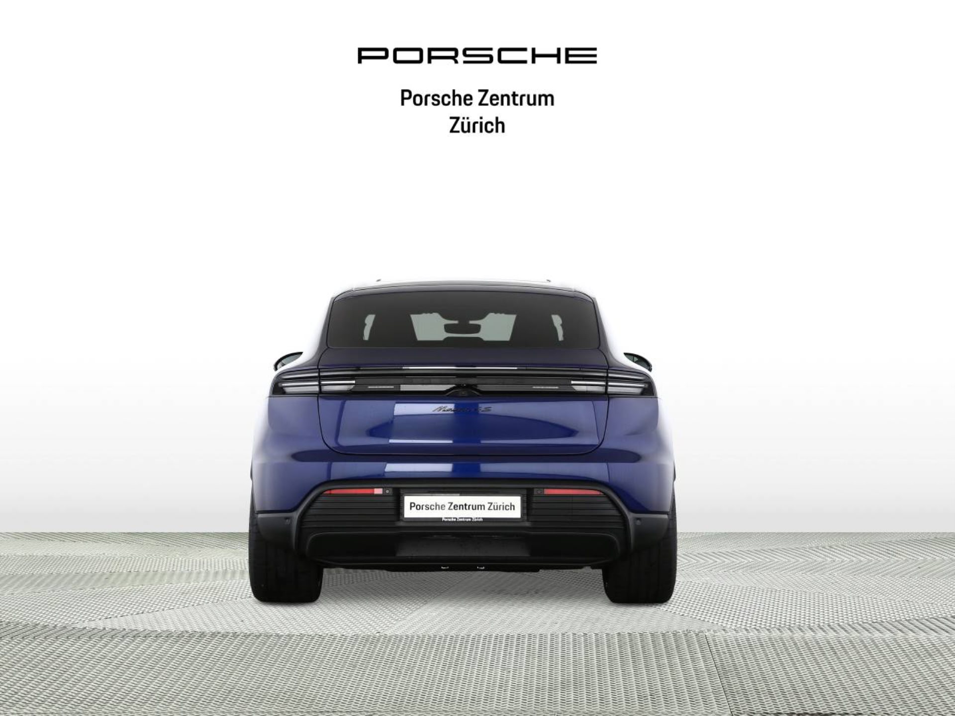 PORSCHE Macan 4S-image-7