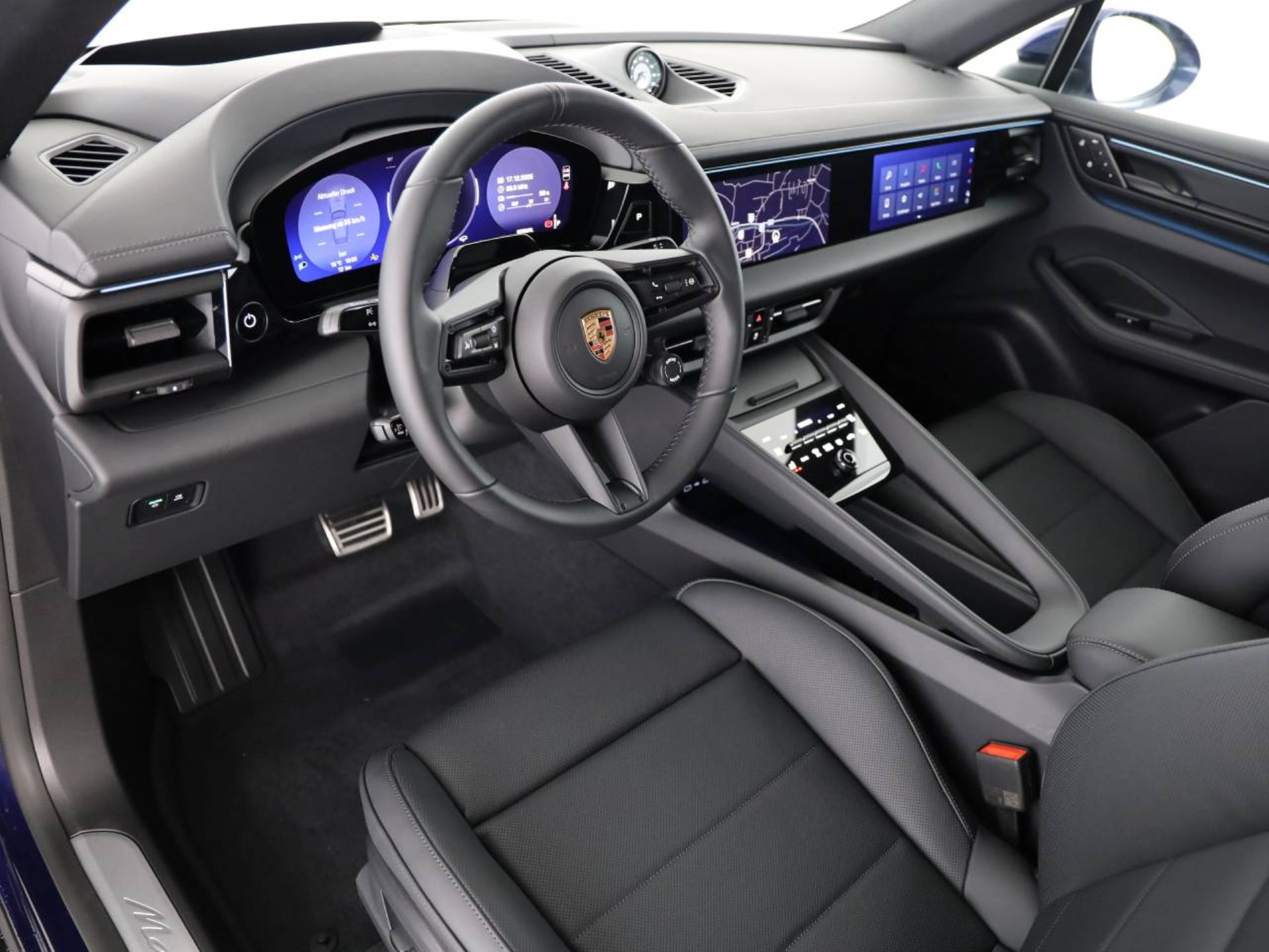 PORSCHE Macan 4S-image-9