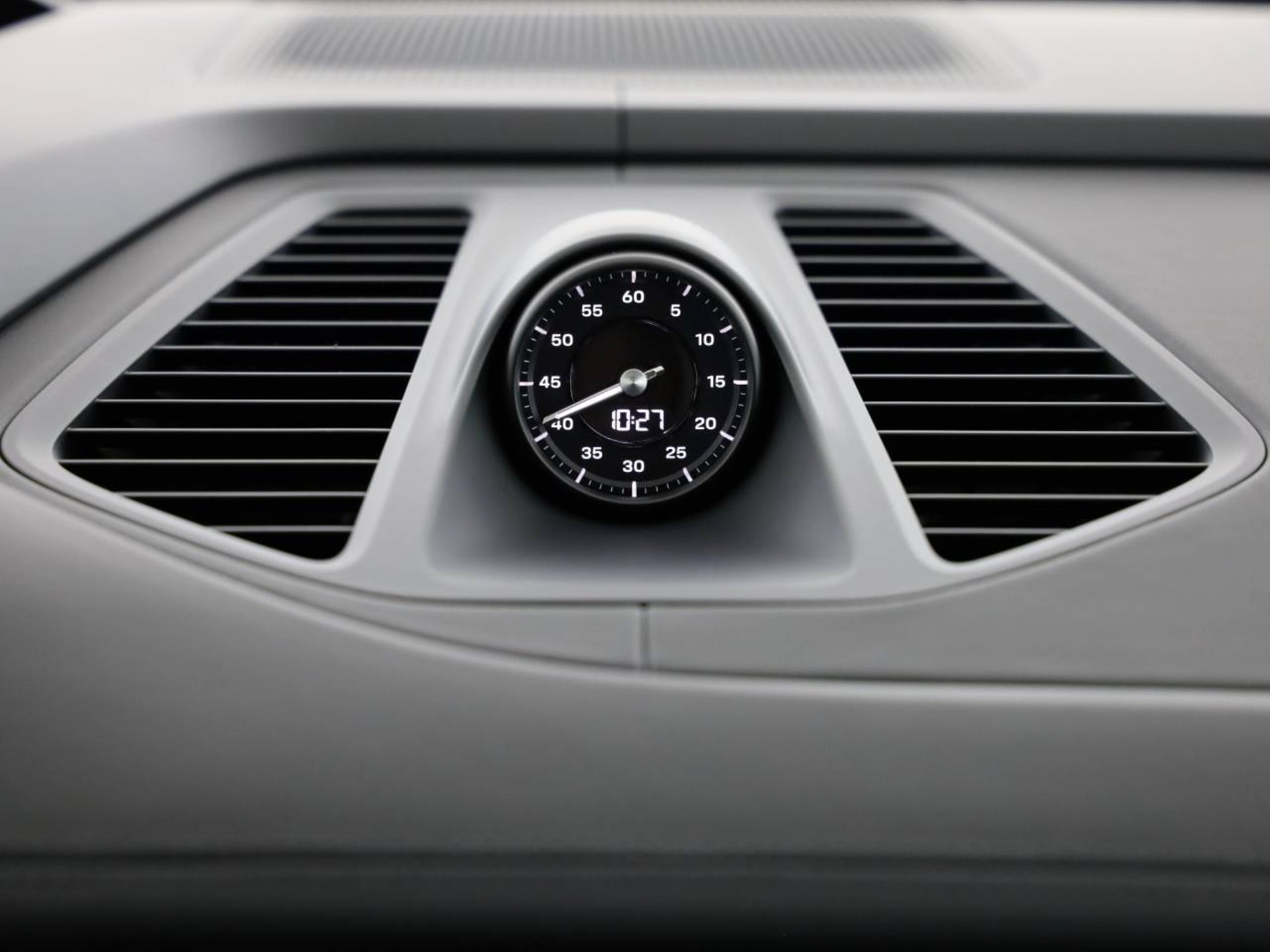 PORSCHE Macan 4S-image-11