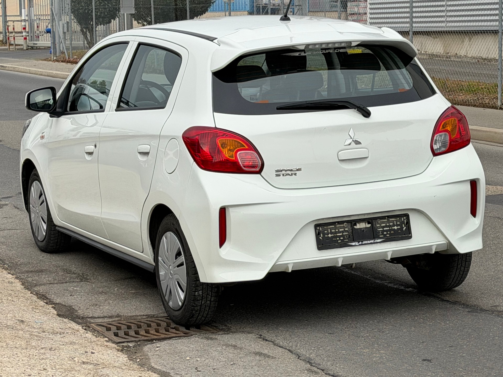 MITSUBISHI Space Star 1.0 Entry-image-4
