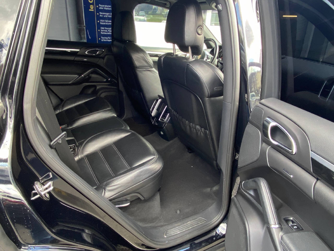 PORSCHE Cayenne 3.0 V6 TDI TipT-image-10