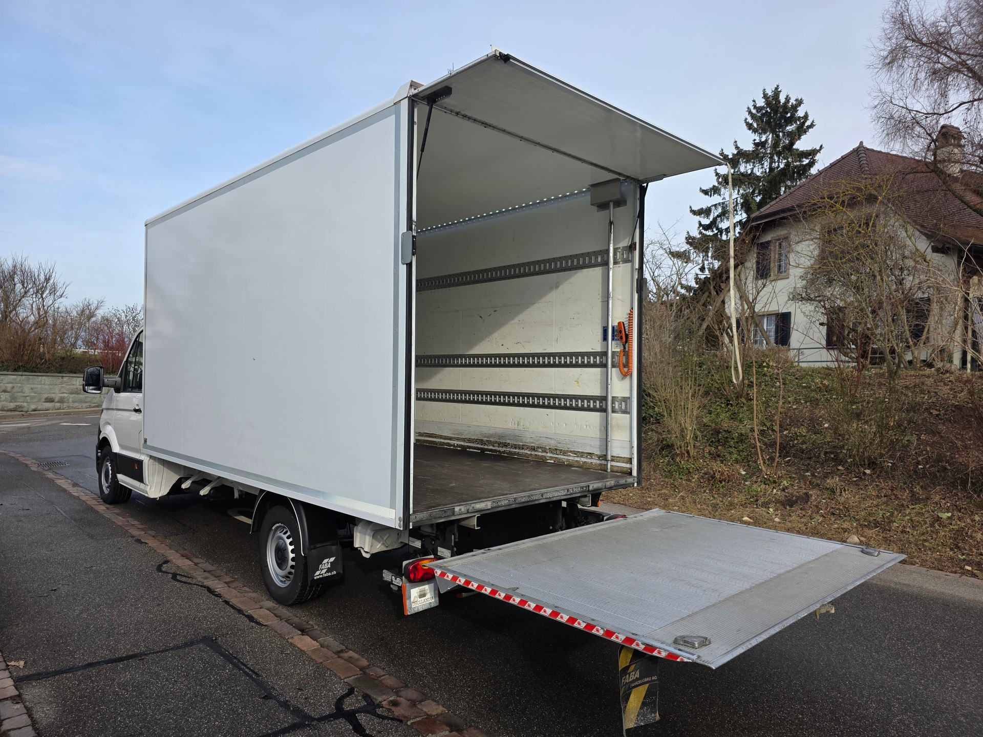 VW Crafter 35 2.0 TDI L4 4Motion-image-7