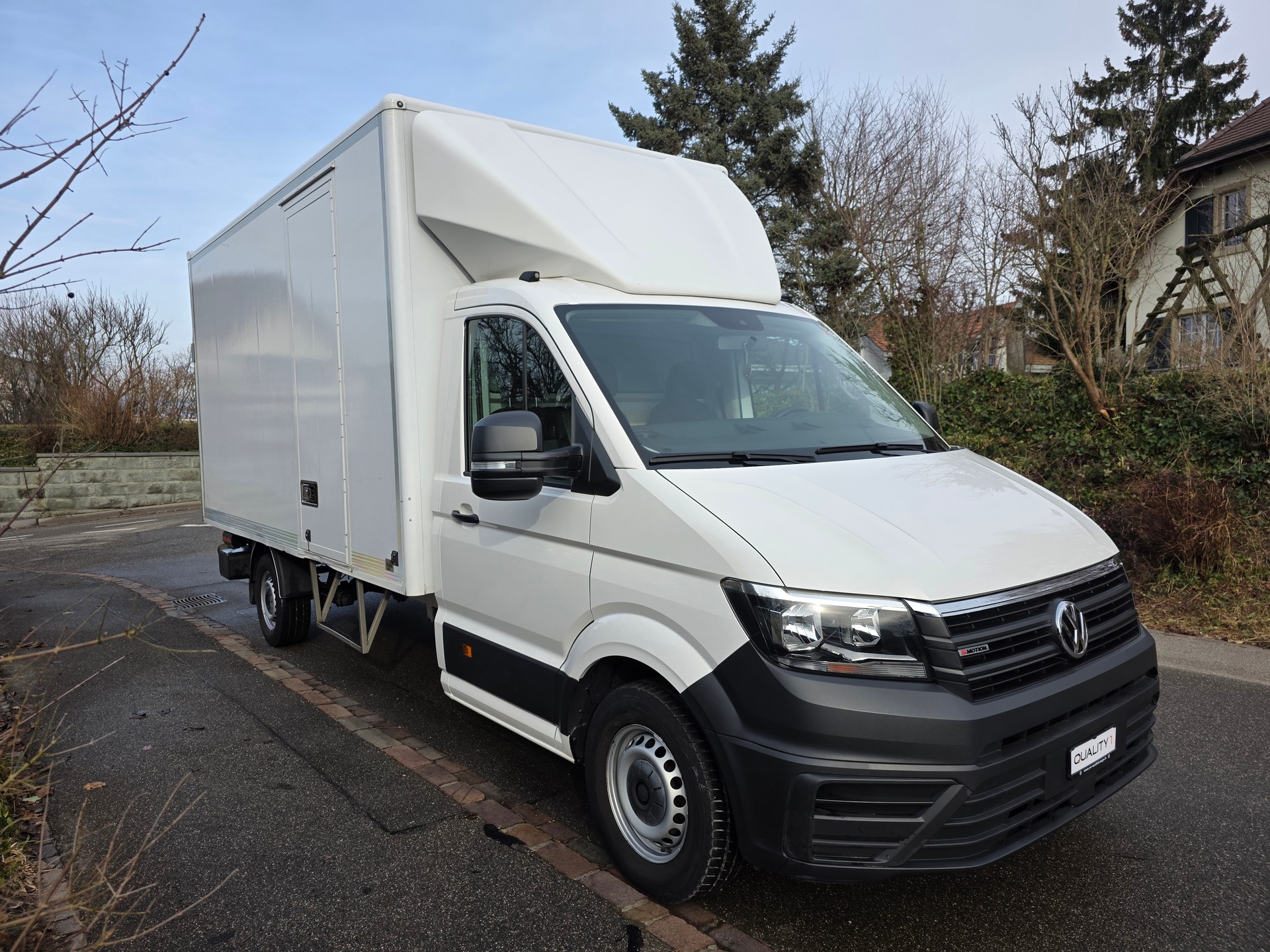 VW Crafter 35 2.0 TDI L4 4Motion-image-0