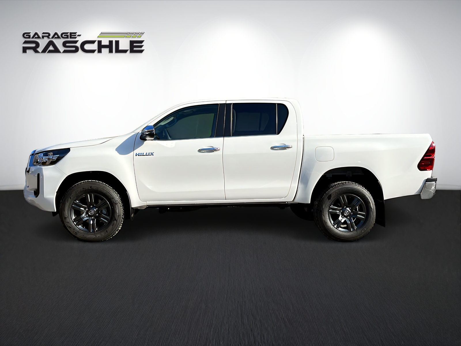 TOYOTA Hilux Double Cab.-Pick-up 2.8 D-4D MHEV 204 Style-image-3
