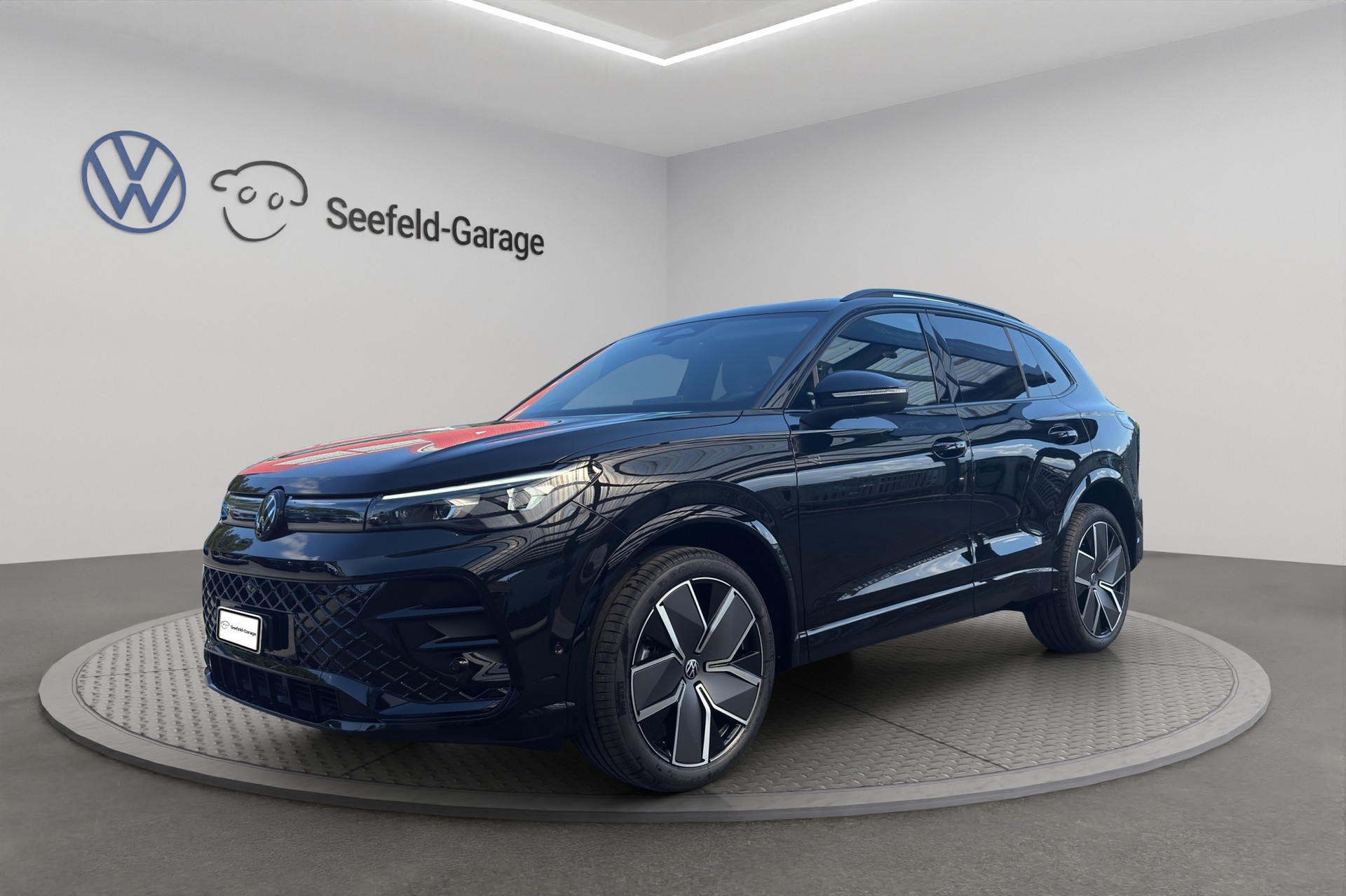 VW Tiguan 2.0 TSI DSG R-Line 4Motion