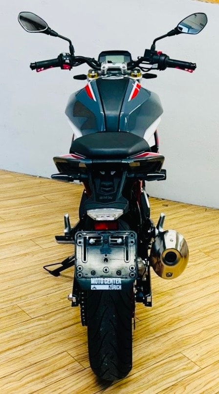 BMW G 310 R-showroom-element-3