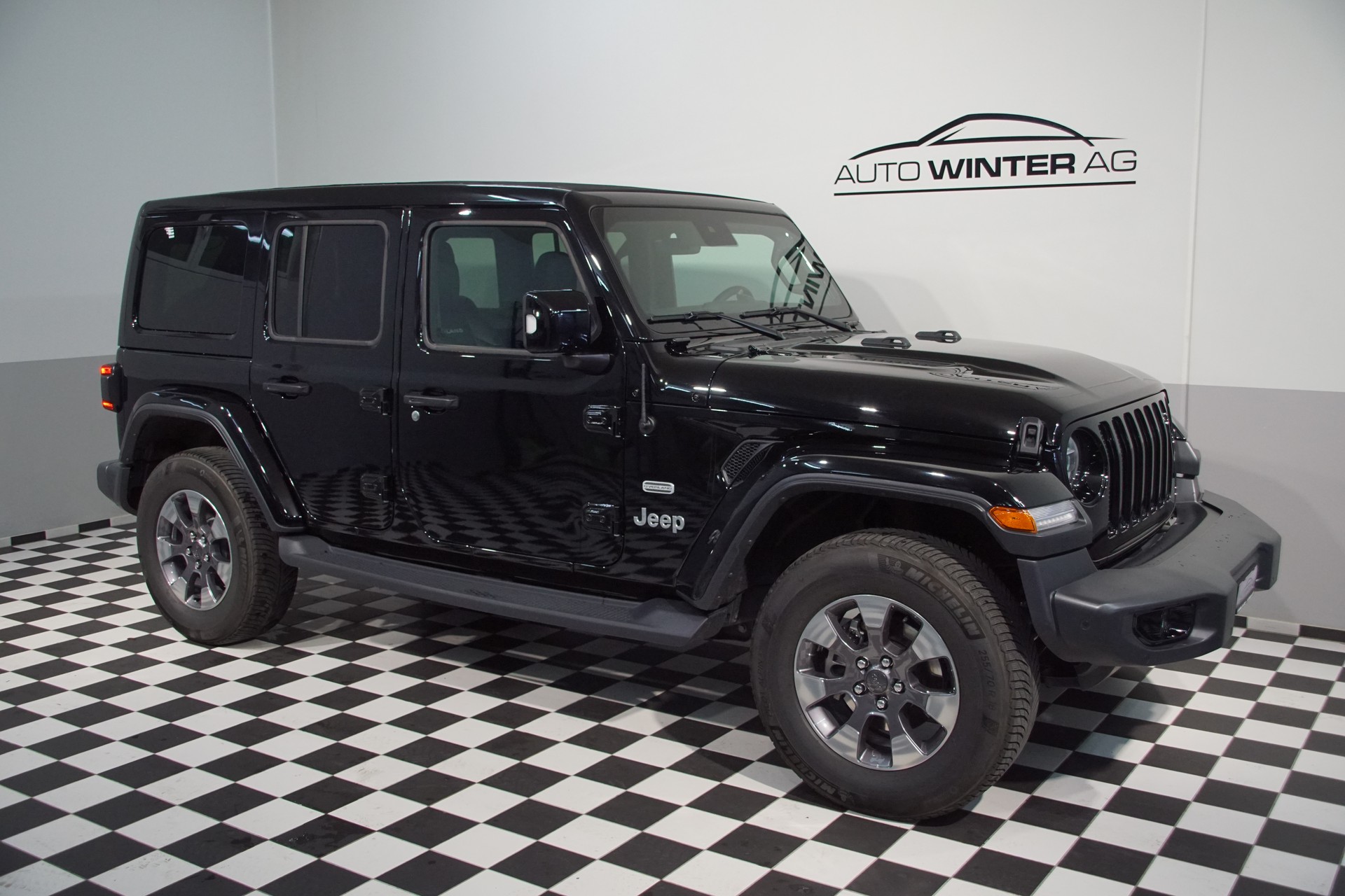 JEEP Wrangler 2.0 Unlimited Sahara Overland *swiss* Automatic-image-1
