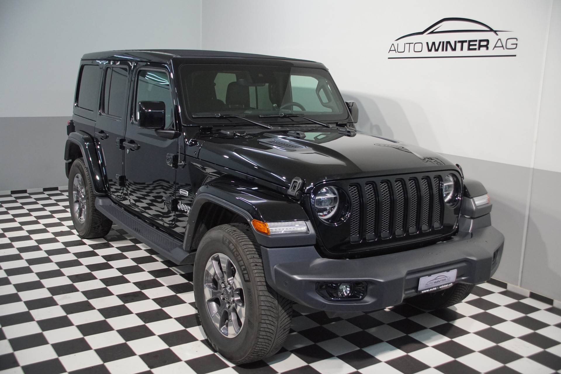 JEEP Wrangler 2.0 Unlimited Sahara Overland *swiss* Automatic-image-2