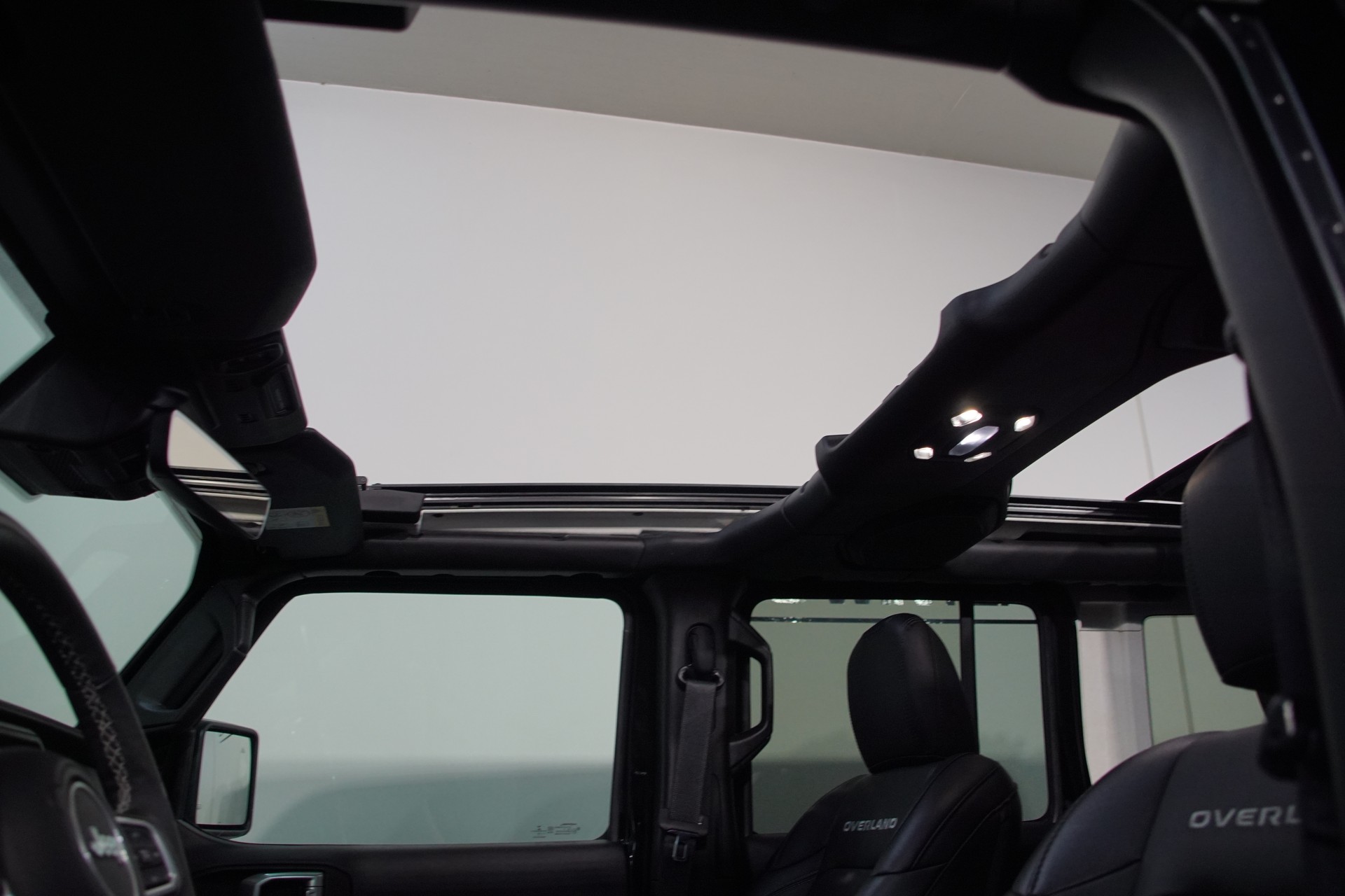 JEEP Wrangler 2.0 Unlimited Sahara Overland *swiss* Automatic-image-15