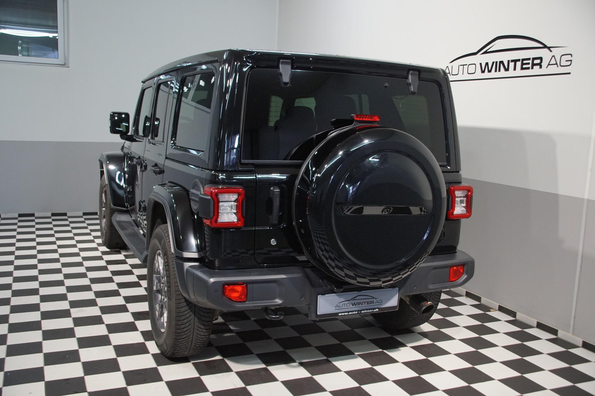 JEEP Wrangler 2.0 Unlimited Sahara Overland *swiss* Automatic-image-7