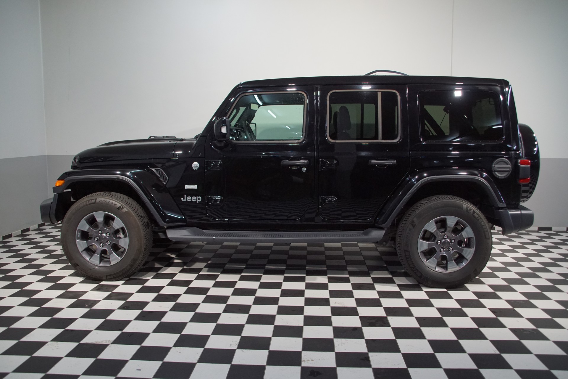 JEEP Wrangler 2.0 Unlimited Sahara Overland *swiss* Automatic-image-9