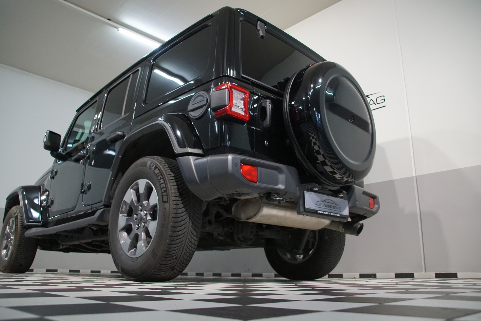 JEEP Wrangler 2.0 Unlimited Sahara Overland *swiss* Automatic-image-8