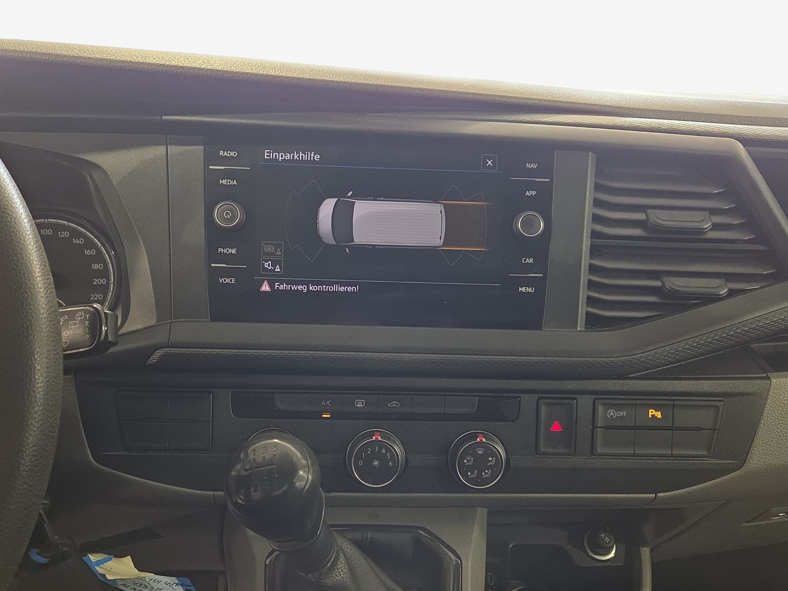VW T6.1 2.0 TDI 4Motion-image-15