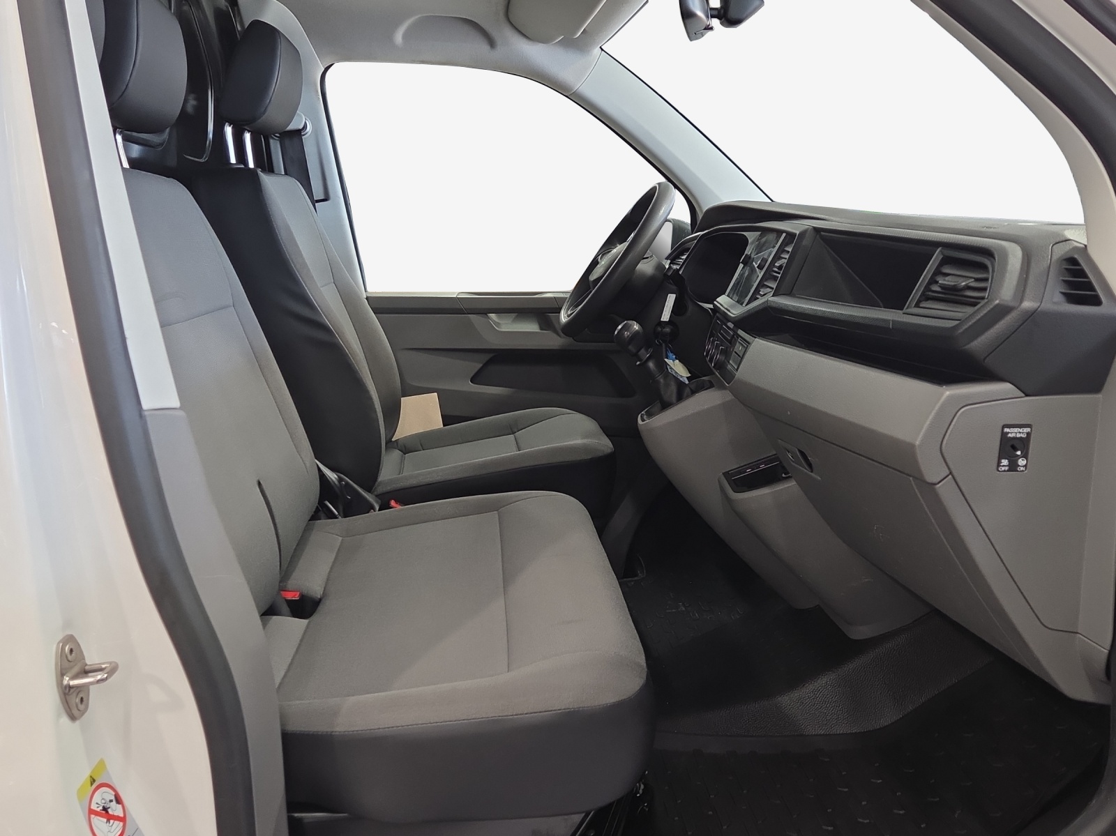 VW T6.1 2.0 TDI 4Motion-image-12