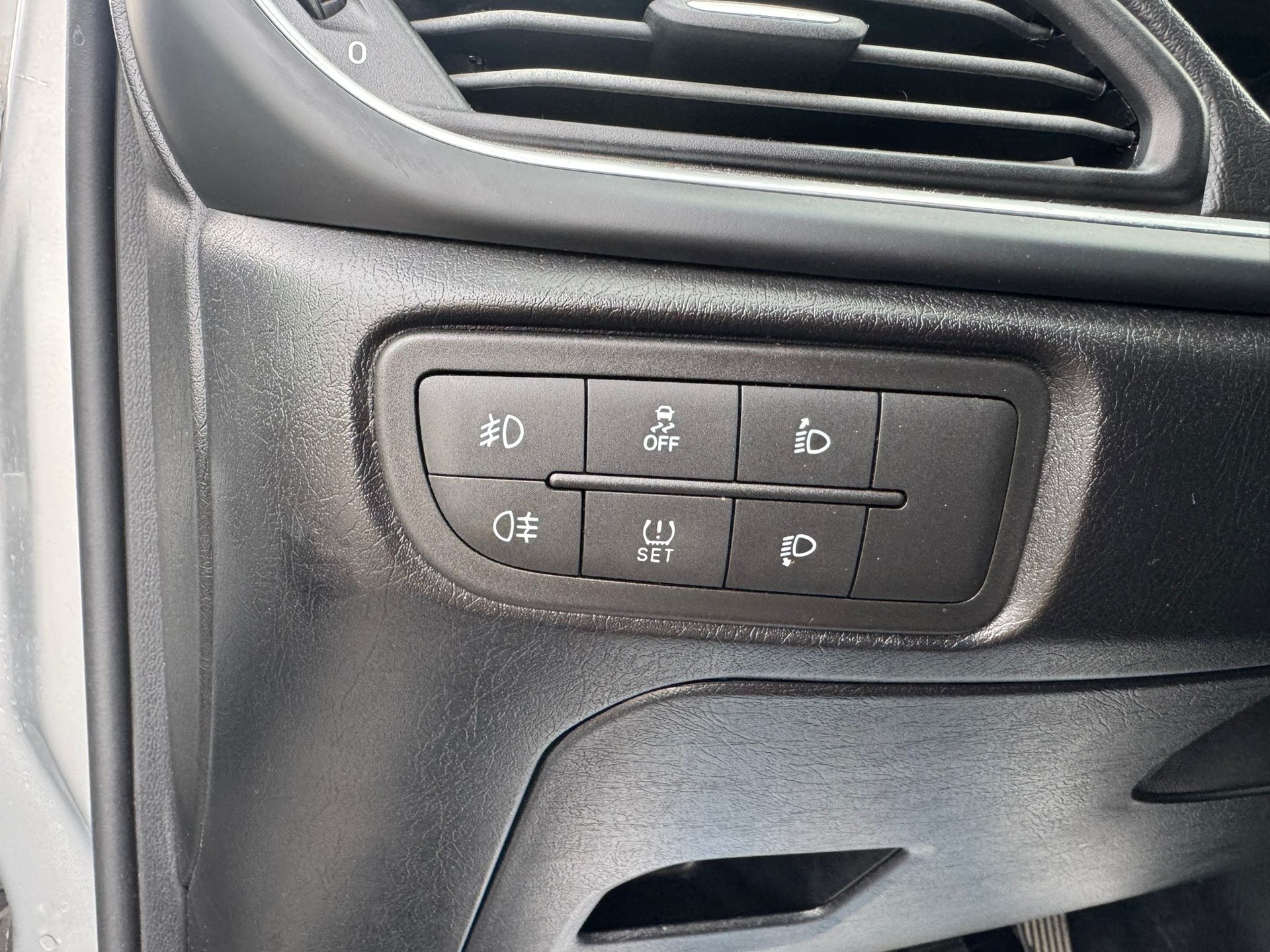 FIAT Tipo 1.6MJ Station Wagon Lounge DCT-image-16