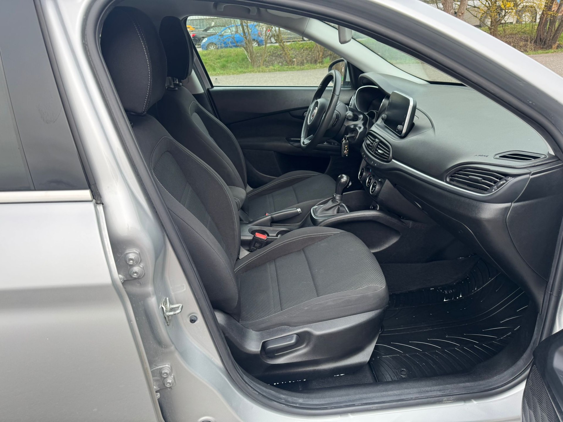 FIAT Tipo 1.6MJ Station Wagon Lounge DCT-image-11