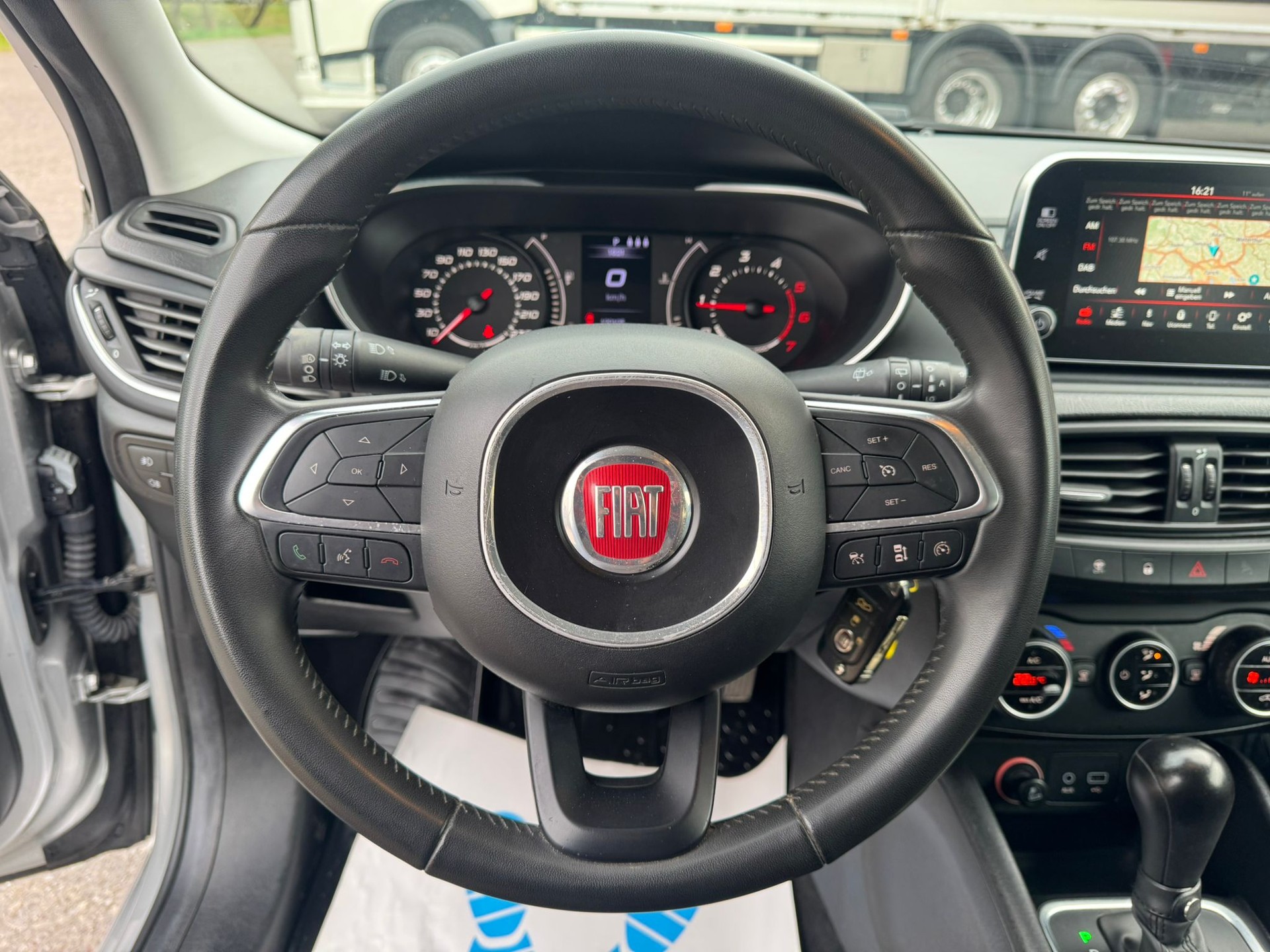 FIAT Tipo 1.6MJ Station Wagon Lounge DCT-image-17