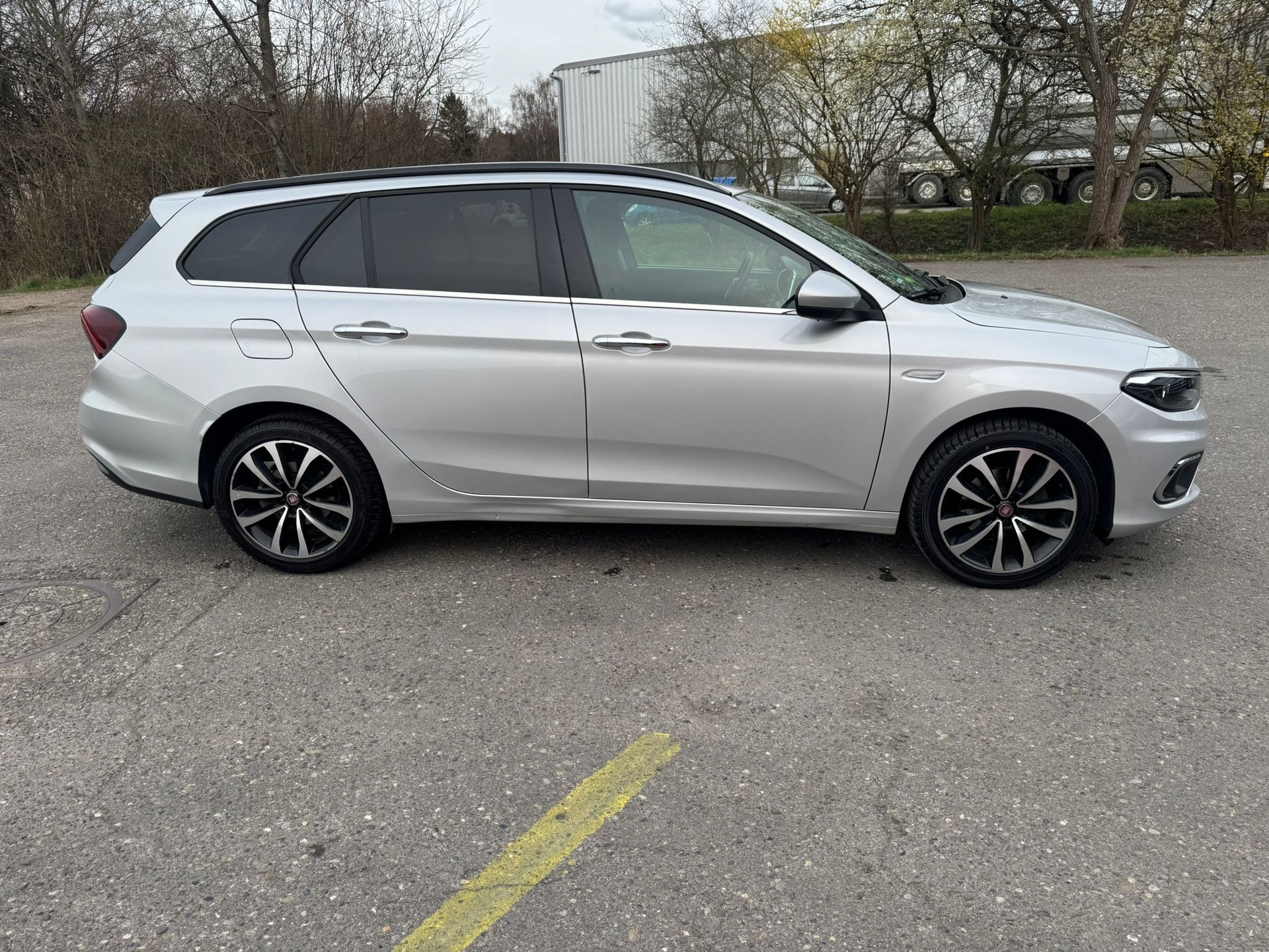 FIAT Tipo 1.6MJ Station Wagon Lounge DCT-image-8
