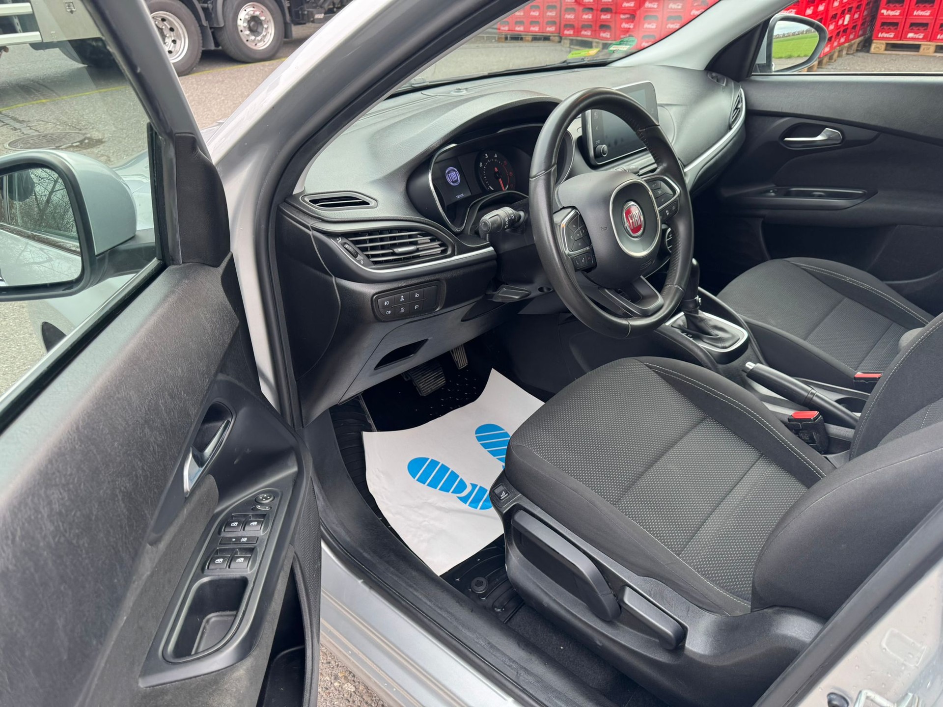 FIAT Tipo 1.6MJ Station Wagon Lounge DCT-image-10