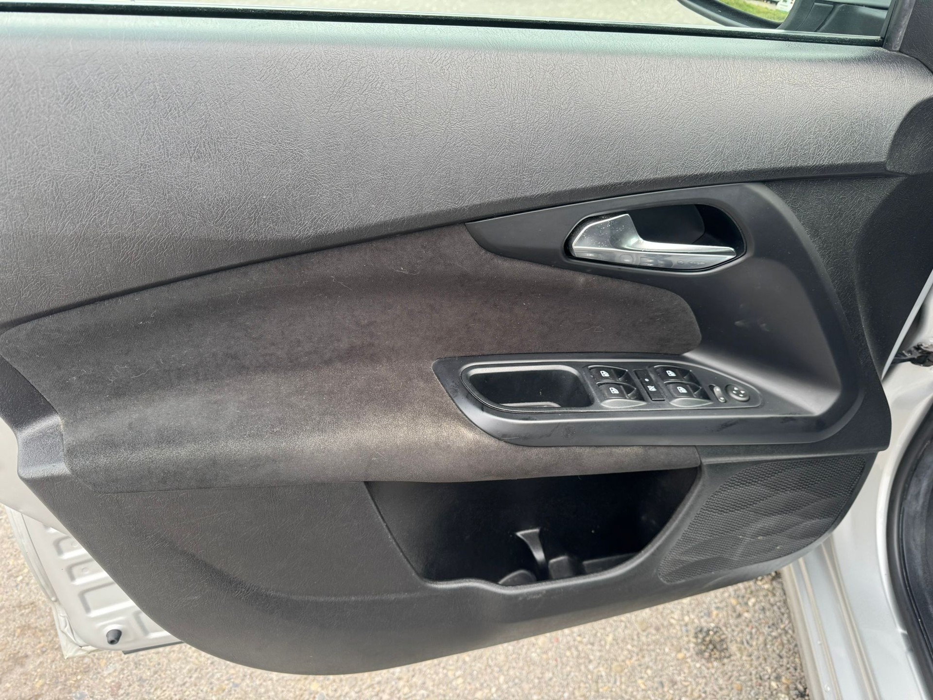 FIAT Tipo 1.6MJ Station Wagon Lounge DCT-image-14