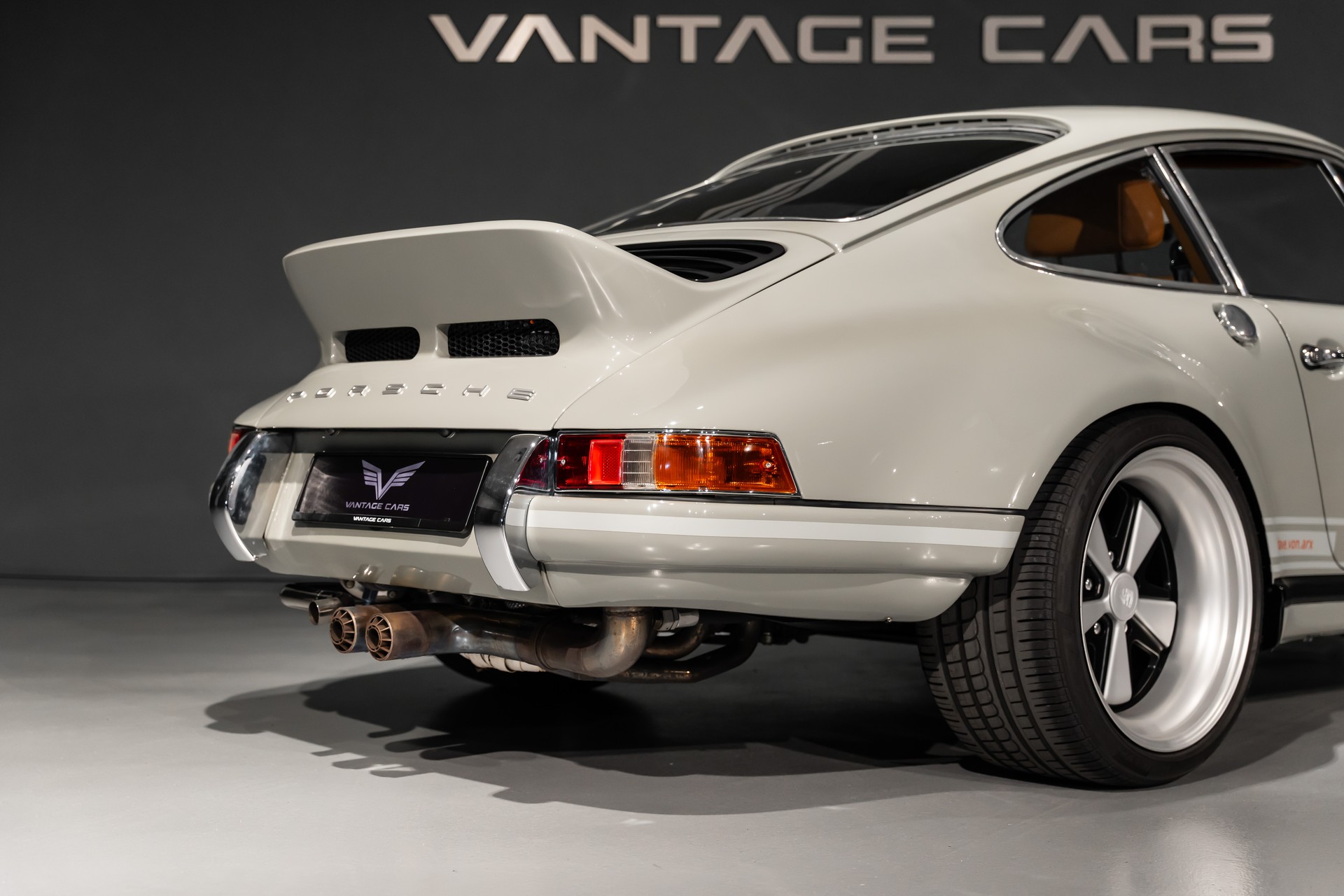 PORSCHE 911 Backdate-image-6