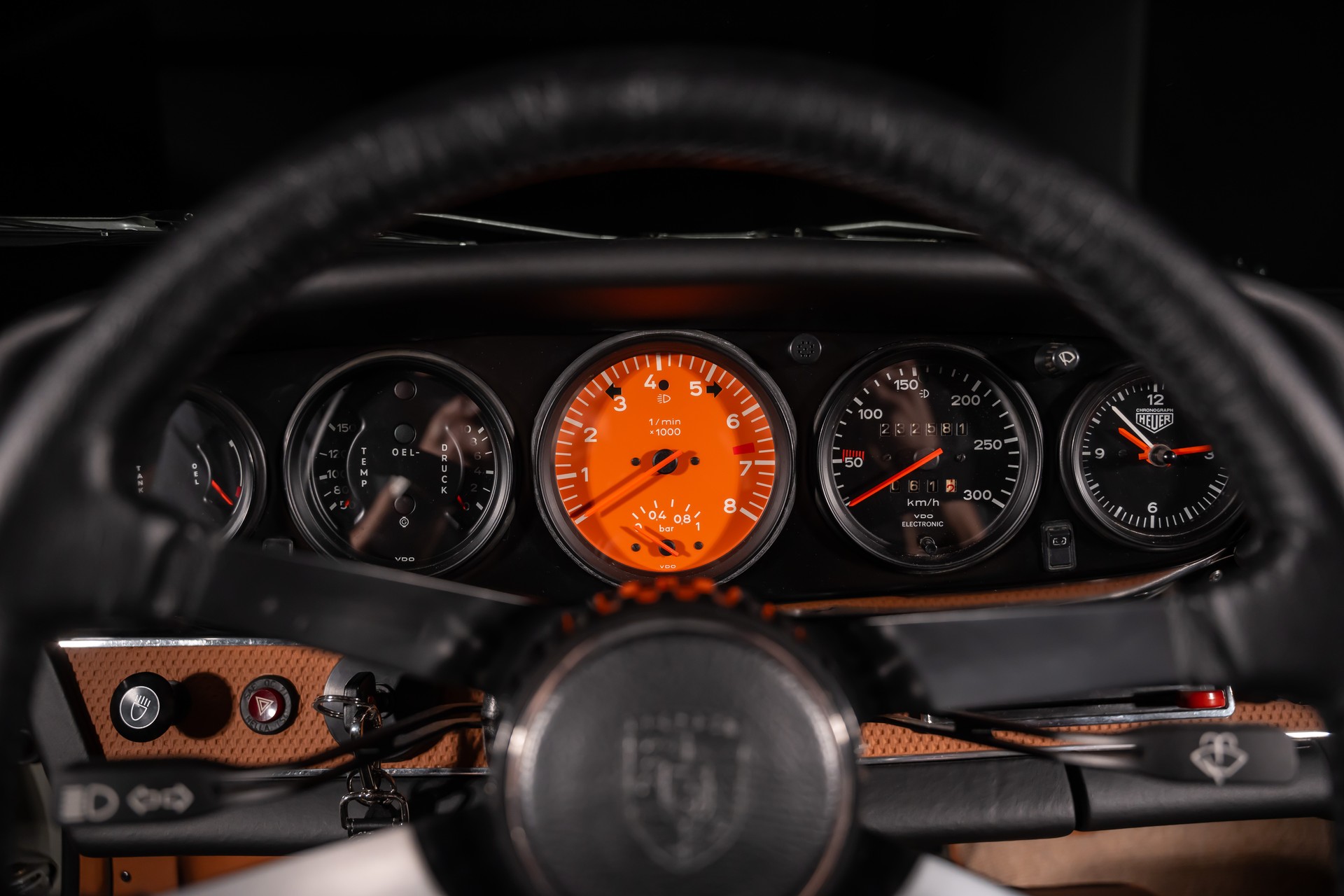 PORSCHE 911 Backdate-image-22