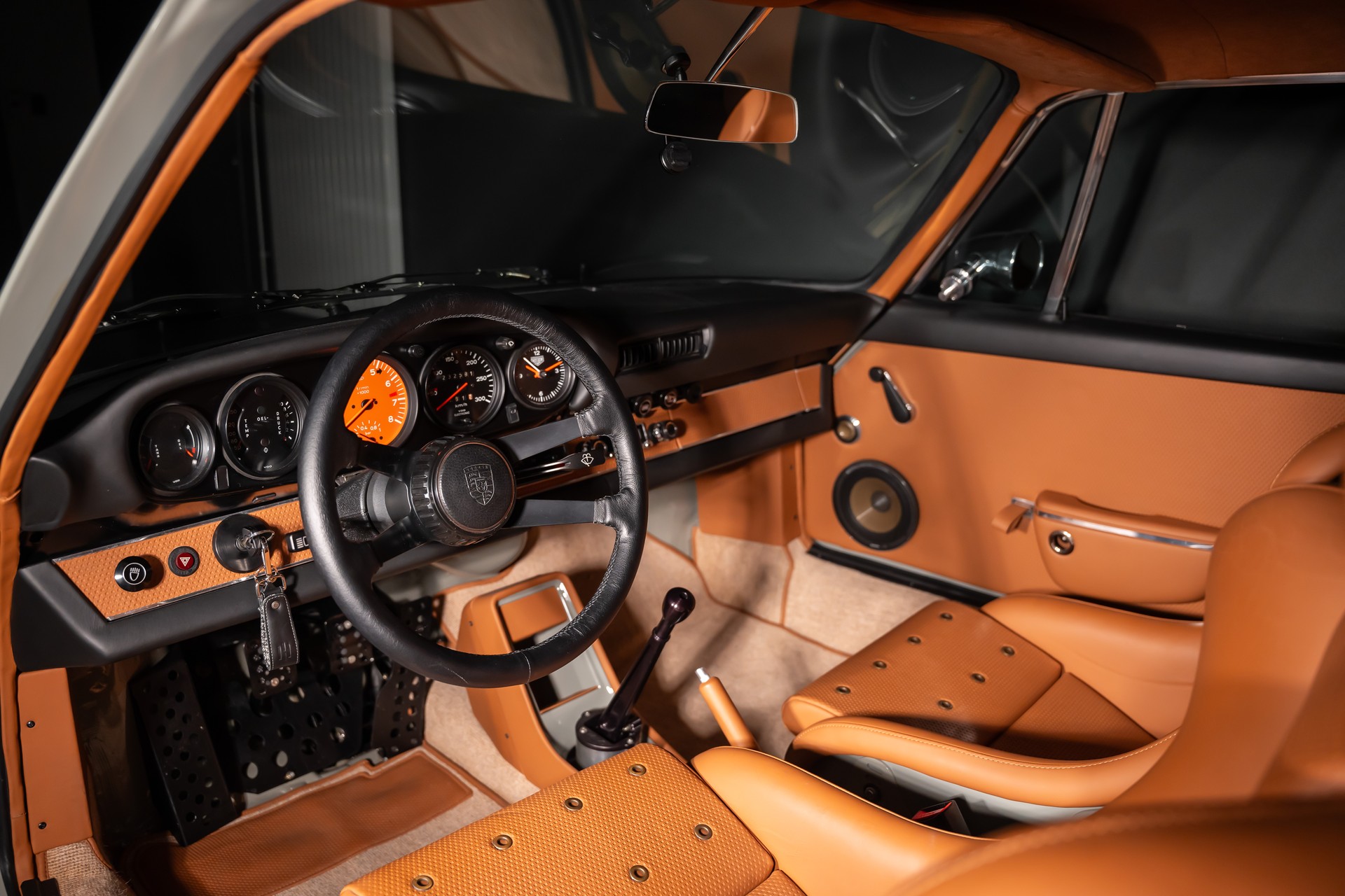 PORSCHE 911 Backdate-image-13