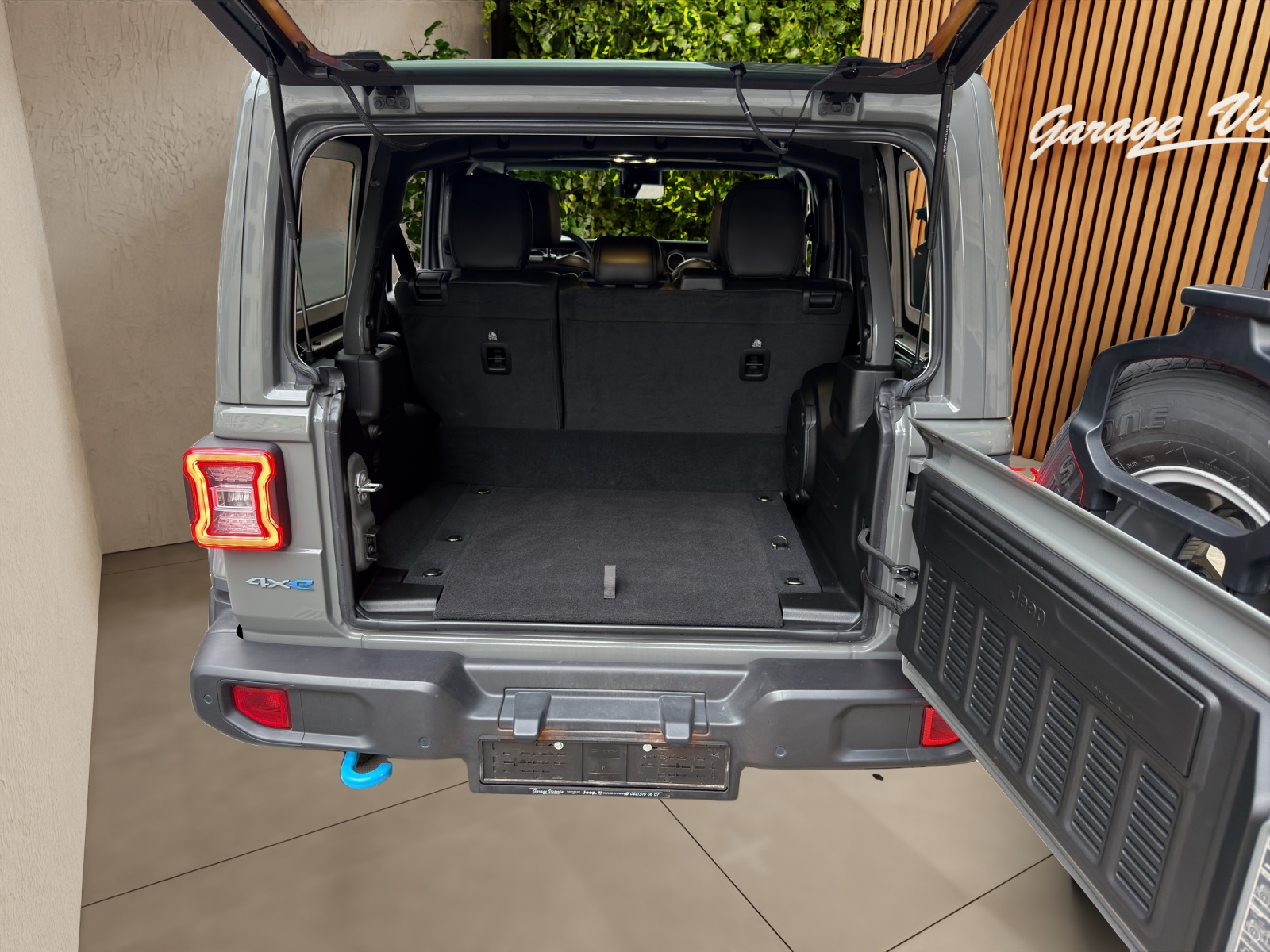 JEEP Wrangler 2.0 PHEV Unlimited Sahara DT Automatic-image-17