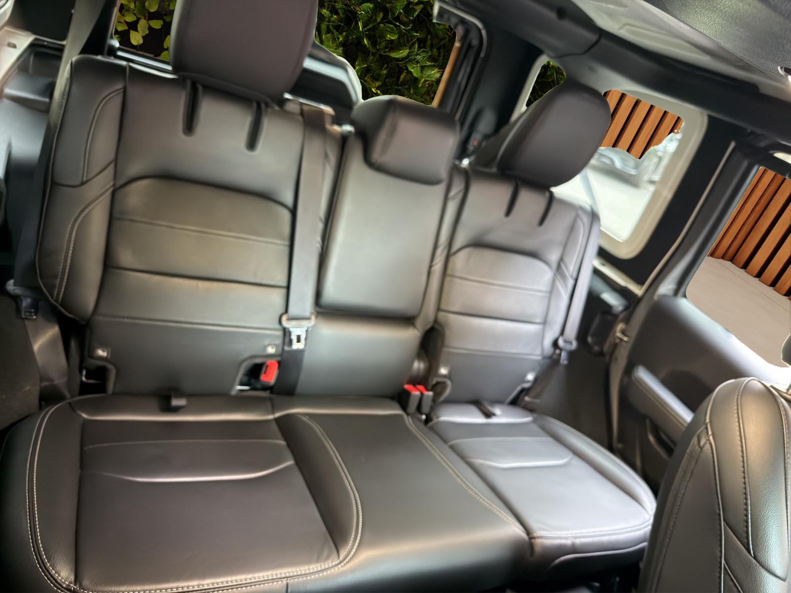 JEEP Wrangler 2.0 PHEV Unlimited Sahara DT Automatic-image-16