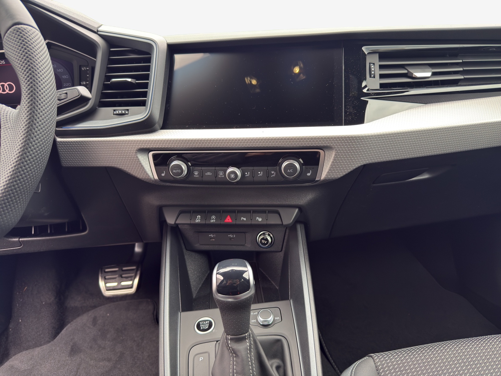 AUDI A1 Sportback 30 TFSI S Line Attraction S-tronic-image-10