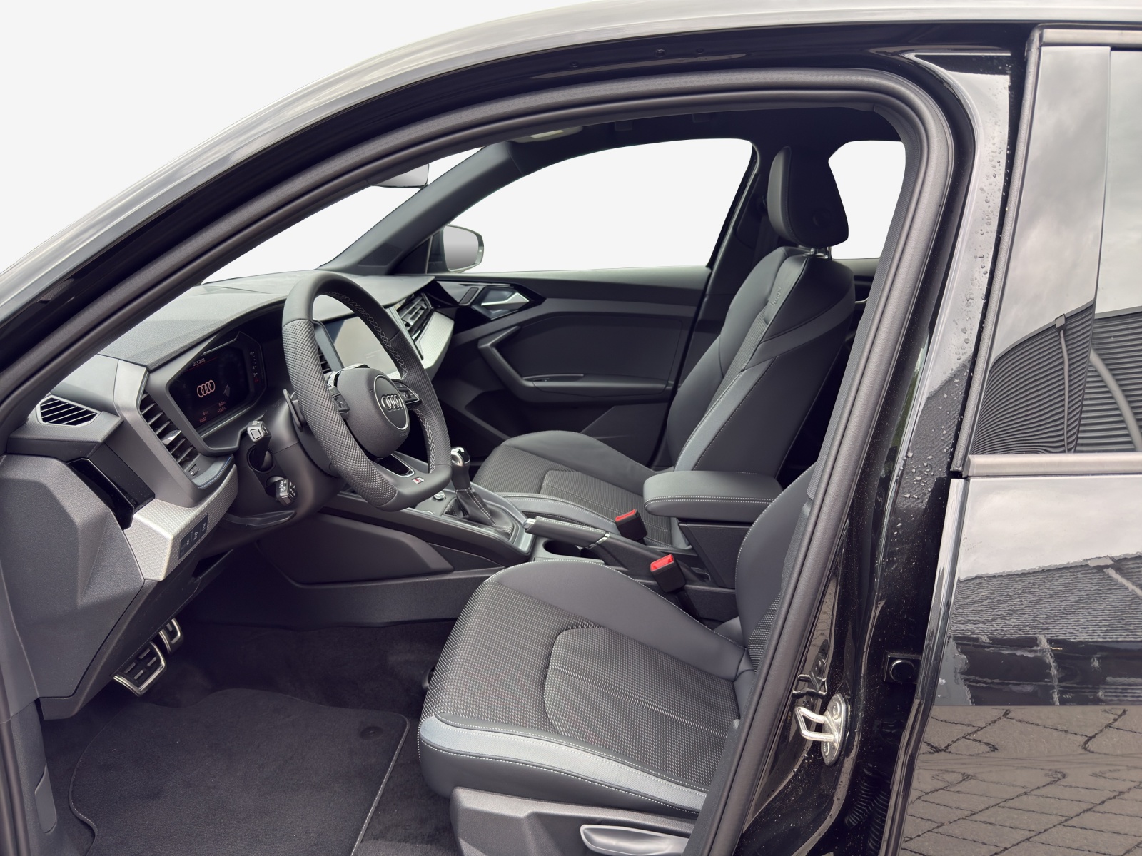 AUDI A1 Sportback 30 TFSI S Line Attraction S-tronic-image-7