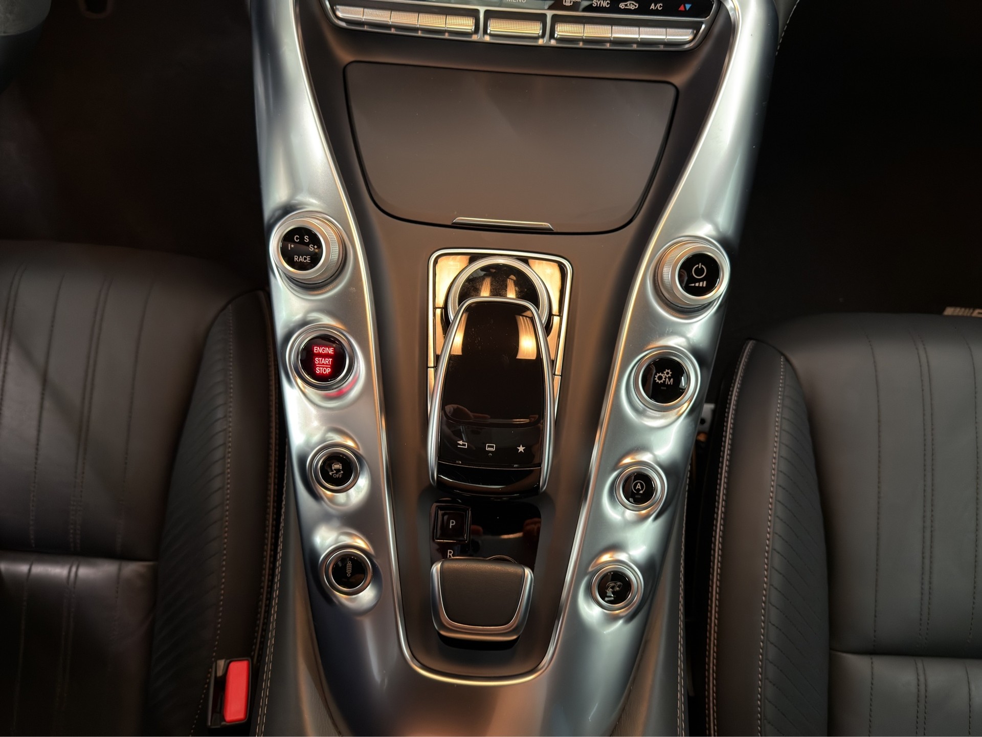 MERCEDES-BENZ AMG GT S Speedshift DCT-image-18