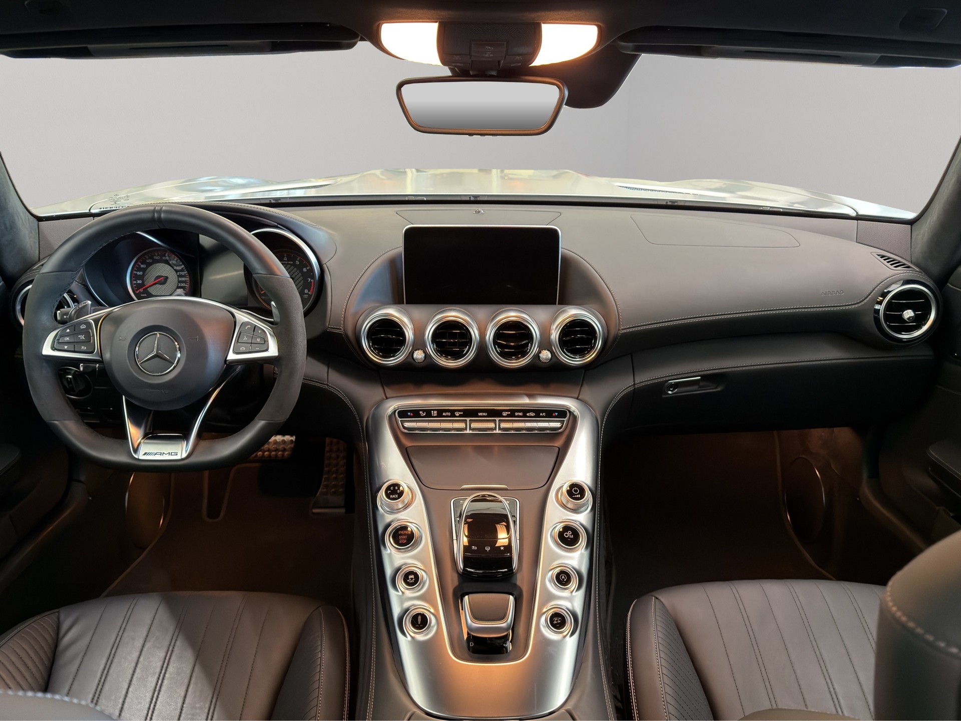 MERCEDES-BENZ AMG GT S Speedshift DCT-image-14