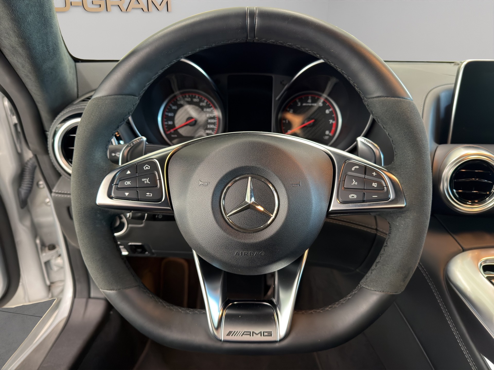 MERCEDES-BENZ AMG GT S Speedshift DCT-image-15