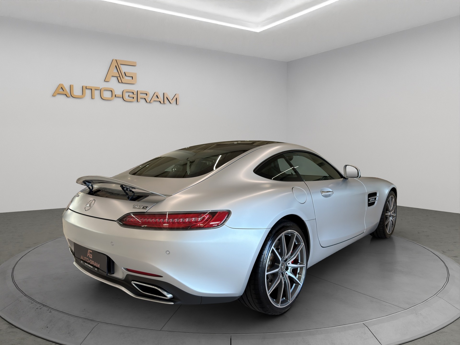 MERCEDES-BENZ AMG GT S Speedshift DCT-image-4