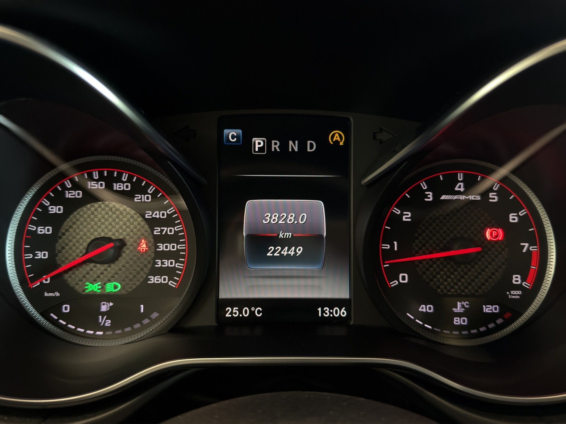 MERCEDES-BENZ AMG GT S Speedshift DCT-image-16