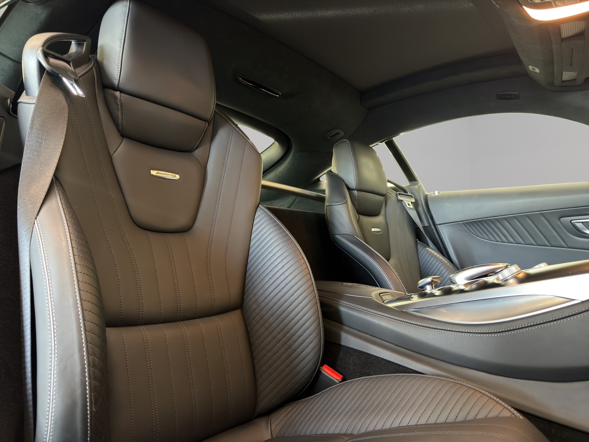 MERCEDES-BENZ AMG GT S Speedshift DCT-image-13
