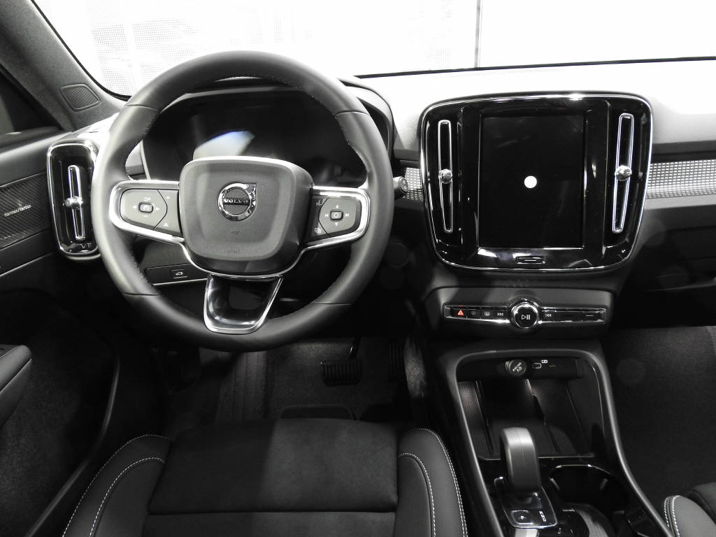 VOLVO EX40 Twin Ultra AWD-image-7